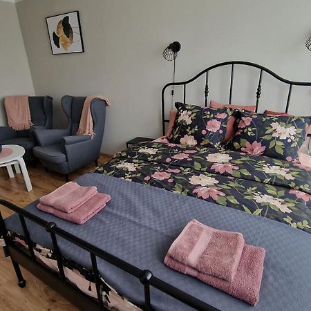 Apartament Spoko-Loko Apartment สโตรเนีย ชล็องสเกีย ภายนอก รูปภาพ