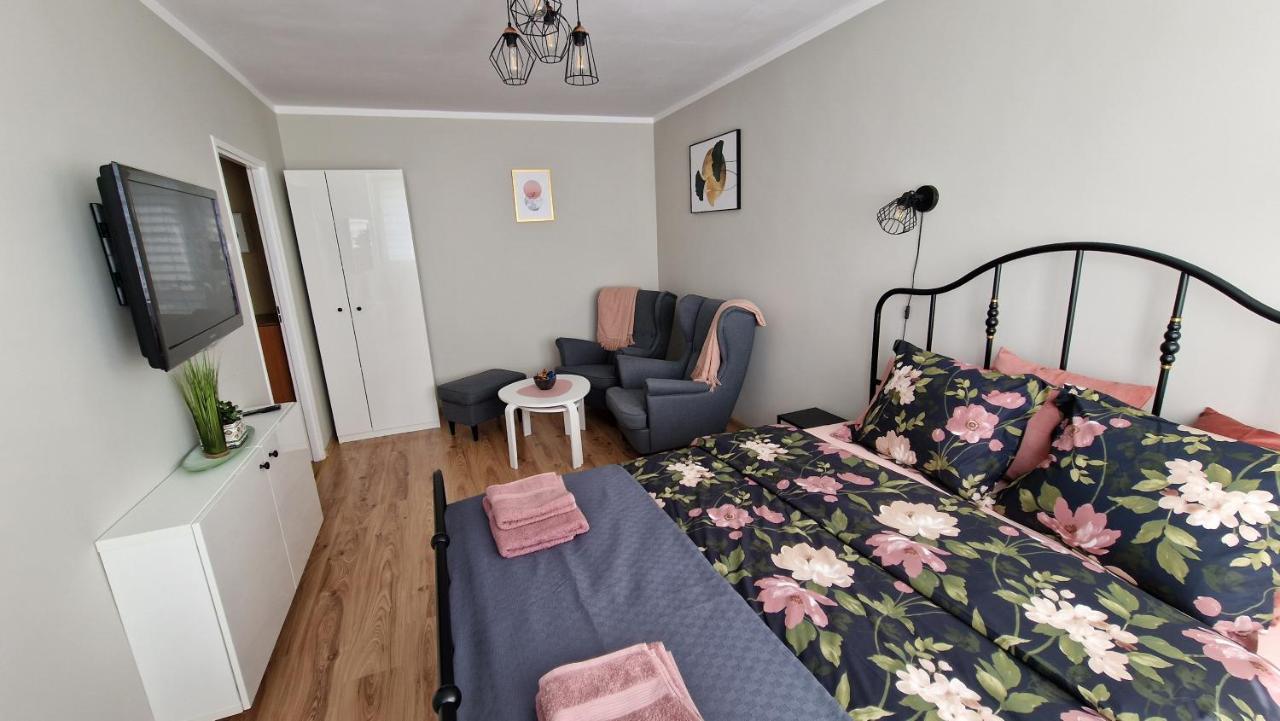 Apartament Spoko-Loko Apartment สโตรเนีย ชล็องสเกีย ภายนอก รูปภาพ